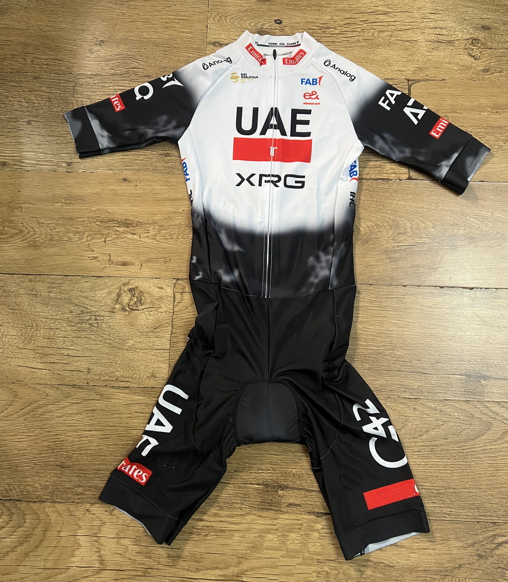 LASER CUT Skinsuit 2025 2026 U - огляд і ціна Summer Clothing Material